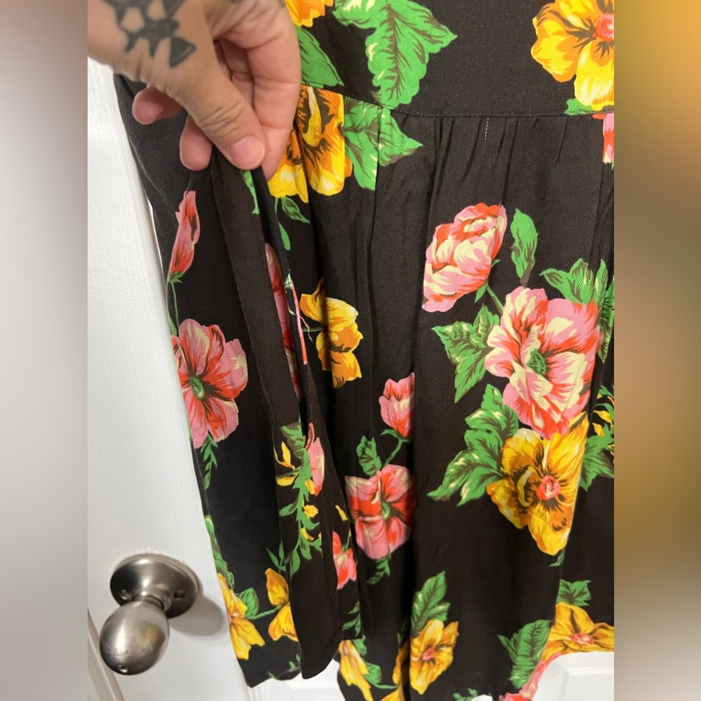 Somedays  Lovin size medium Romper - Picture 5 of 8